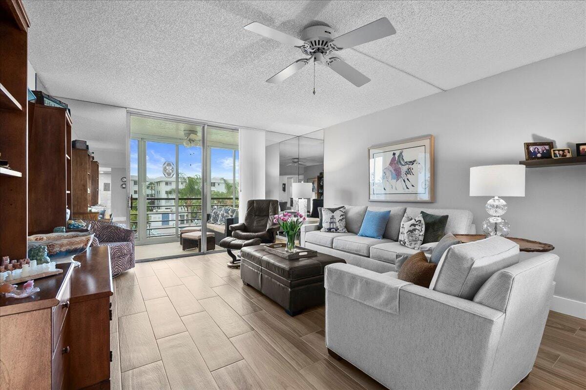 6698 10th Avenue N 305, Lake Worth, FL 33461 photo 9