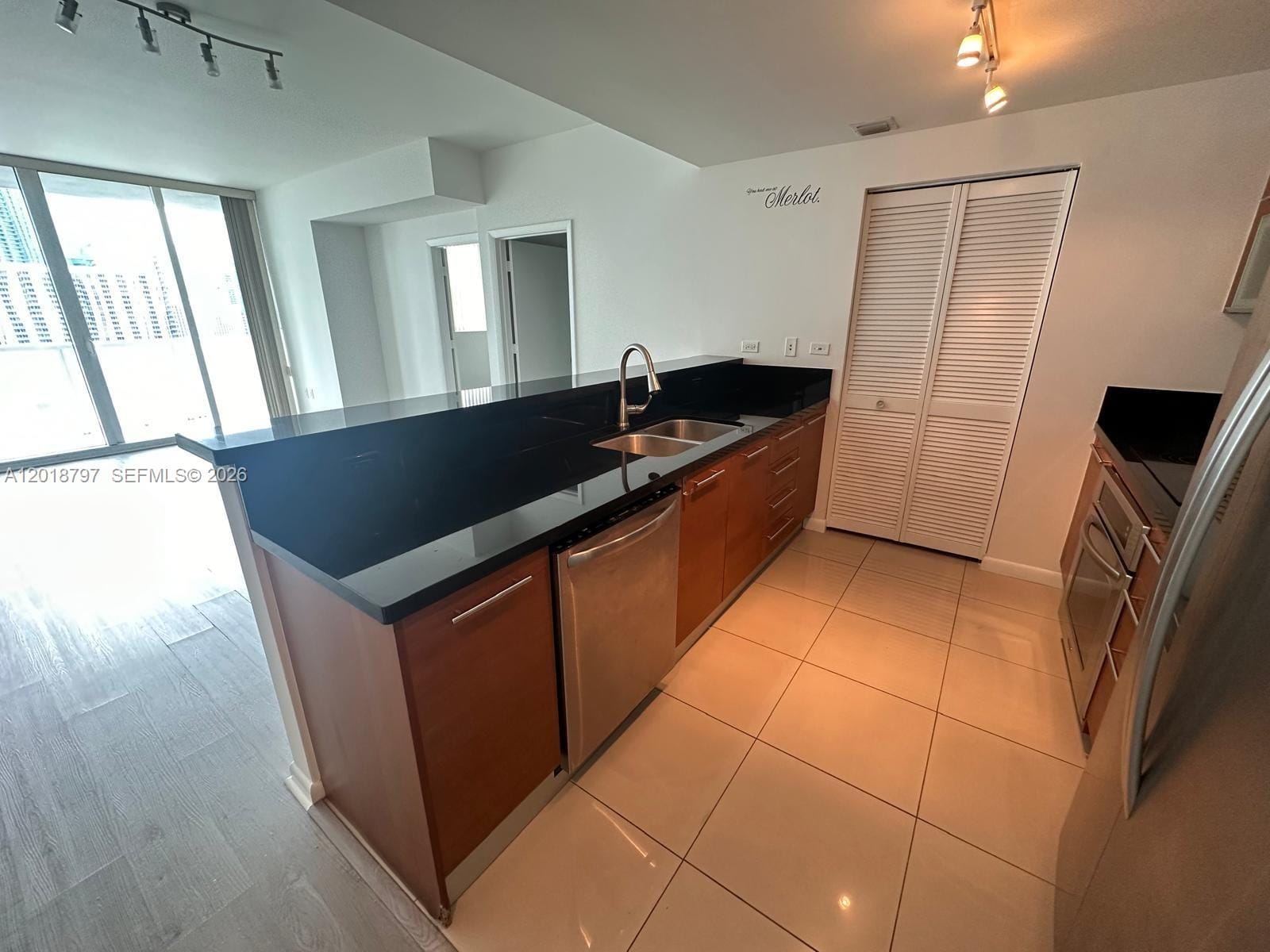 244 Biscayne Boulevard 1910, Miami, FL 33132 photo 7