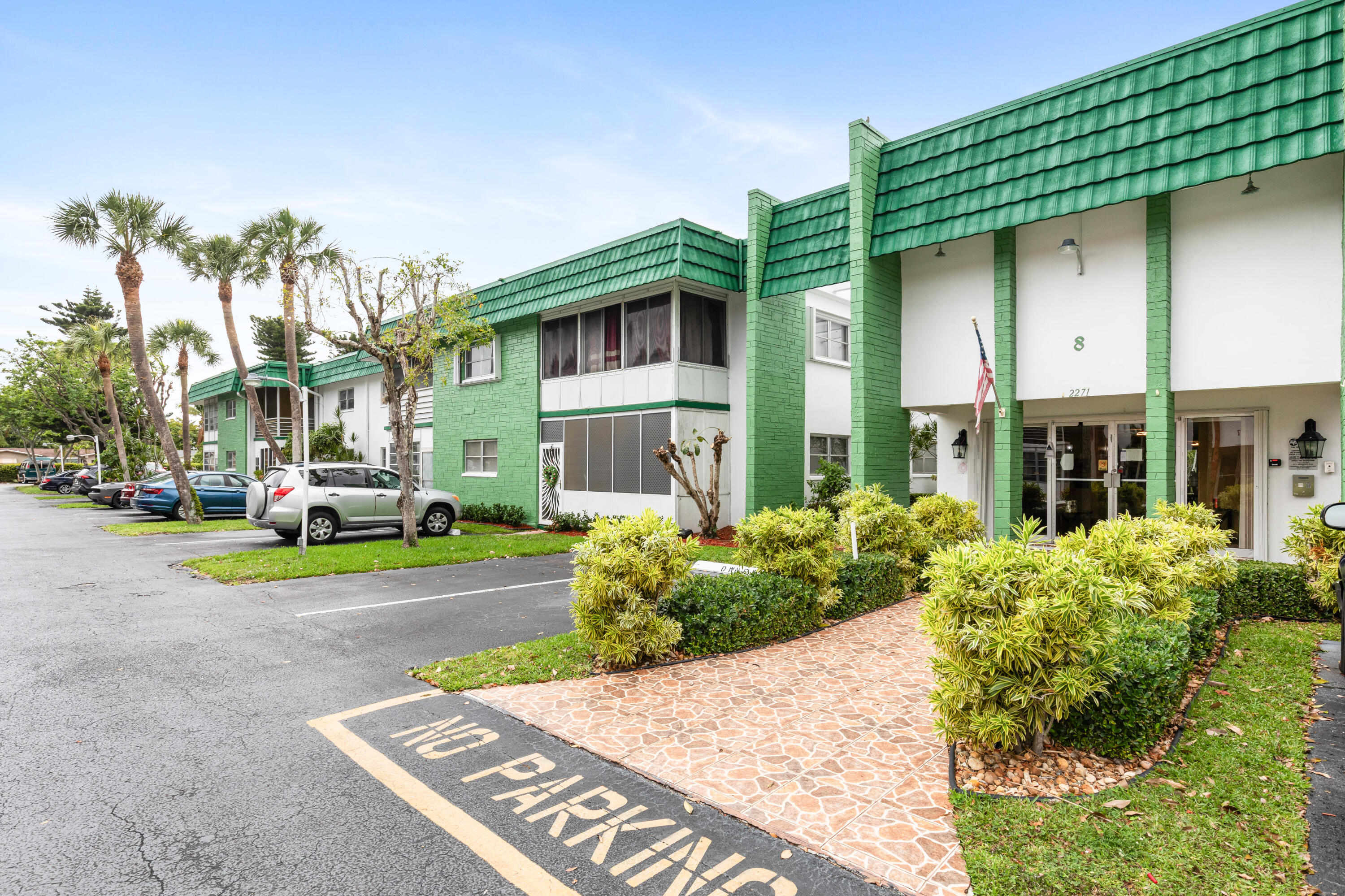 2271 NW 48th Terrace 111, Lauderhill, FL 33313, Lauderhill