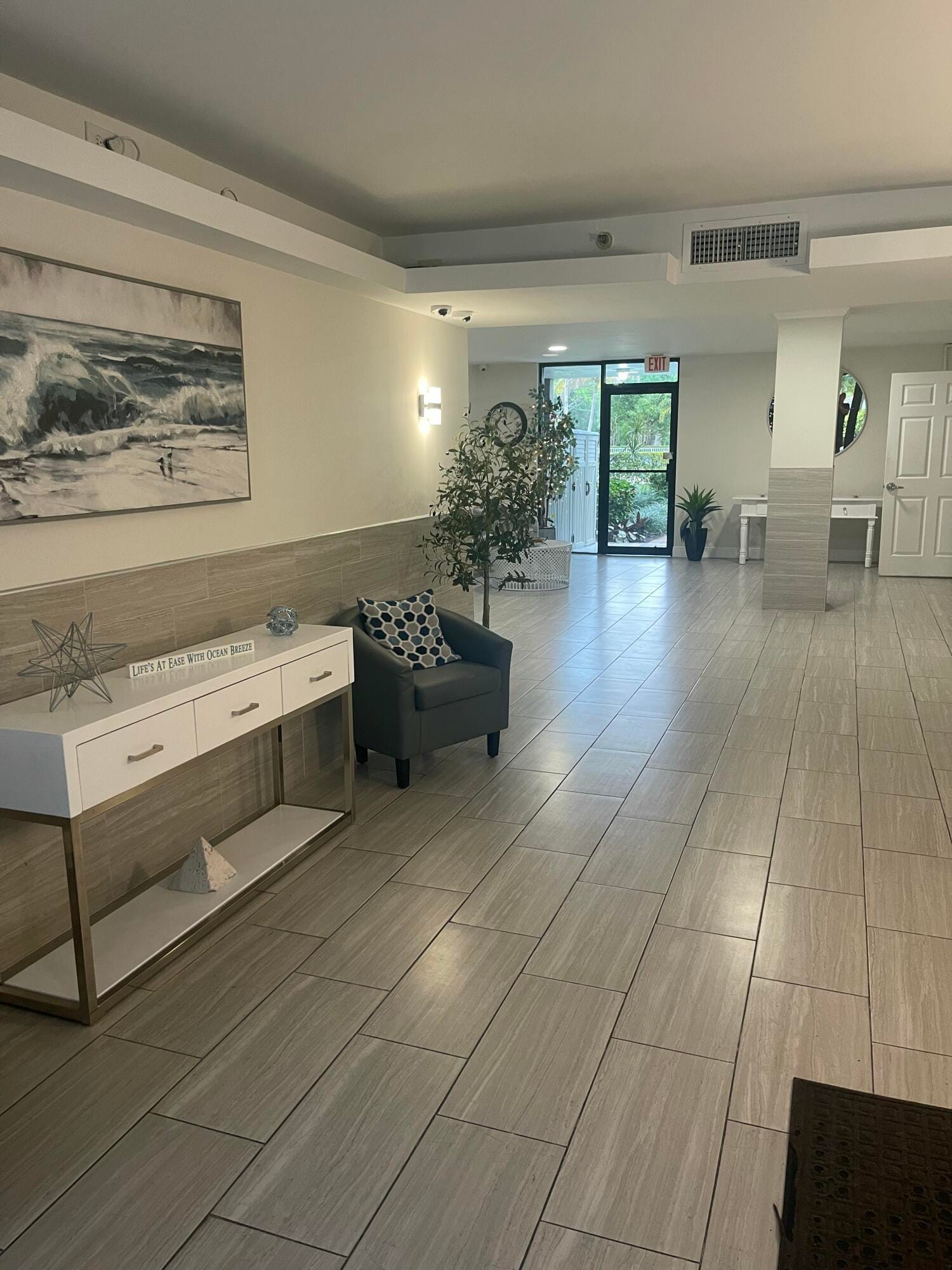 955 Egret Circle 411, Delray Beach, FL 33444 photo 2