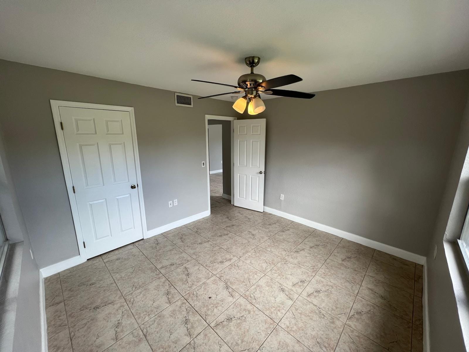 1883 Breezy Lane — photo 9