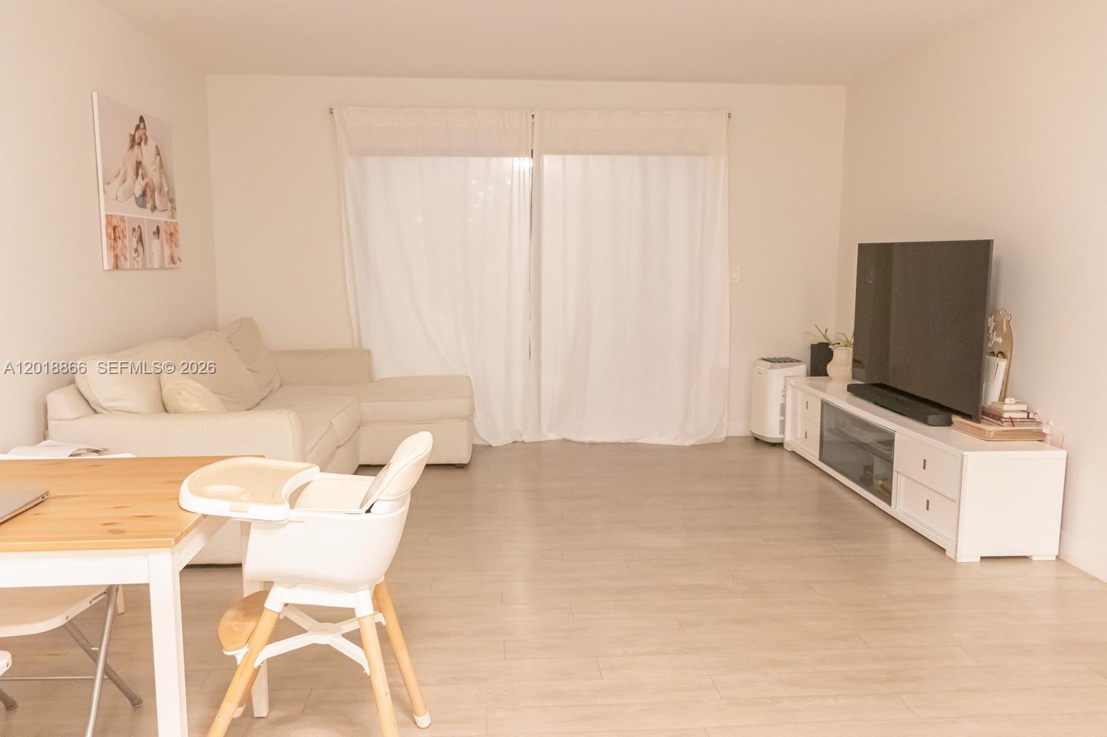 2200 S Cypress Bend Drive 204, Pompano Beach, FL 33069, Pompano Beach