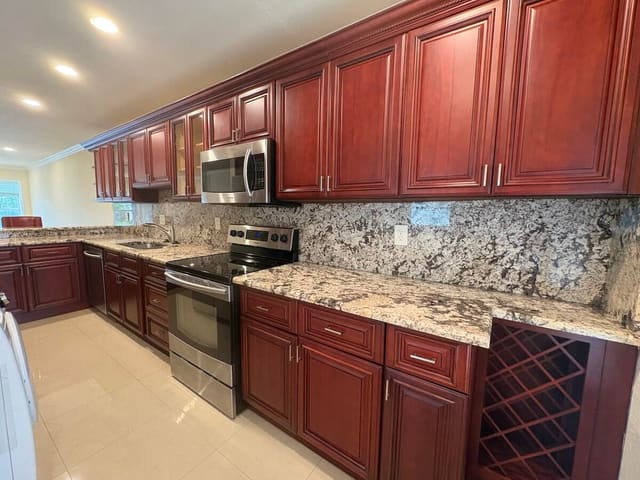 1441 NW 19th Terrace 201, Delray Beach, FL 33445