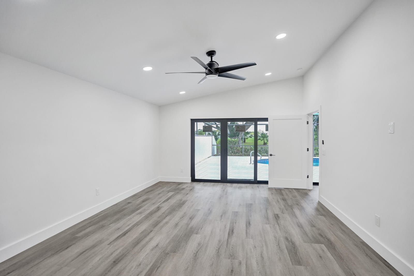 11049 Cloverleaf Circle, Boca Raton, FL 33428 photo 17