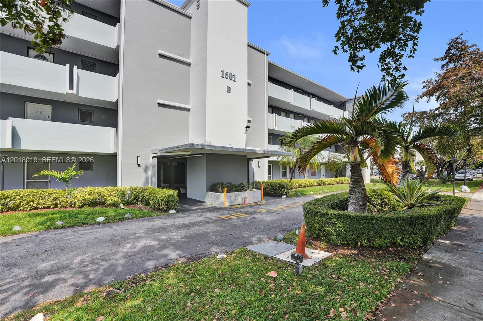 1601 NE 191 Street B112, Miami, FL 33179