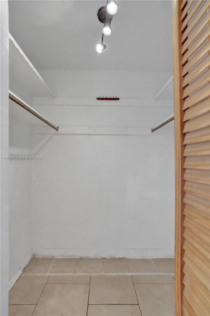 1601 NE 191 Street B112, Miami, FL 33179 photo 19