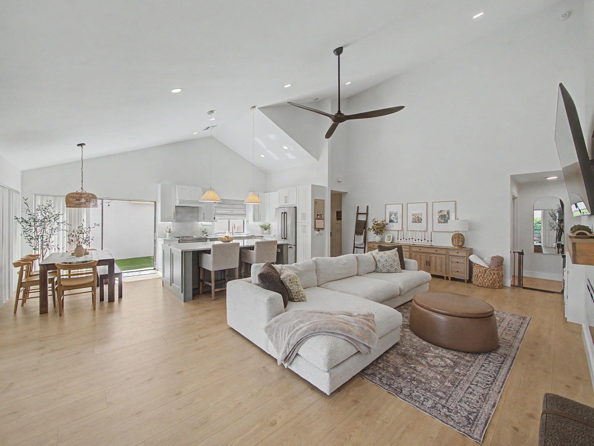 2631 Mohawk Circle, West Palm Beach, FL 33409, West Palm Beach