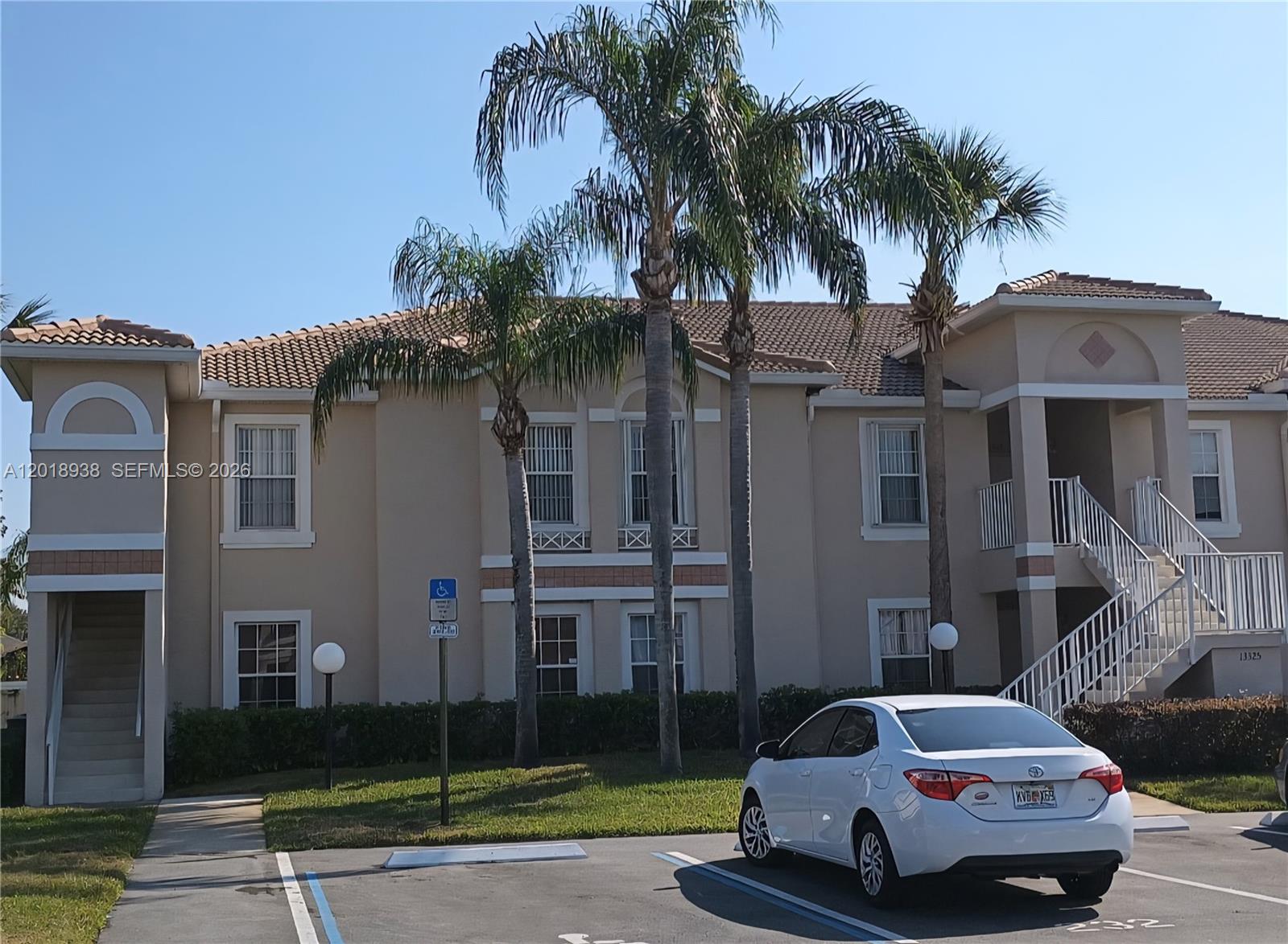 13325 Fairway Glen 201, Orlando, FL 32824, Orlando