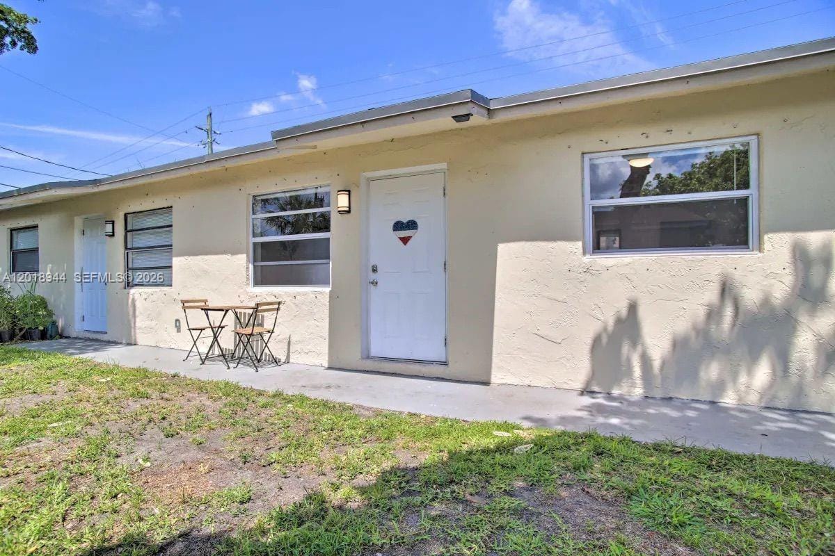 2703 NW 13th Street, Fort Lauderdale, FL 33311 photo 1