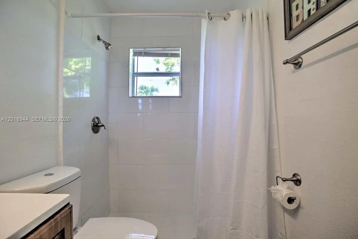 2703 NW 13th Street, Fort Lauderdale, FL 33311 photo 5