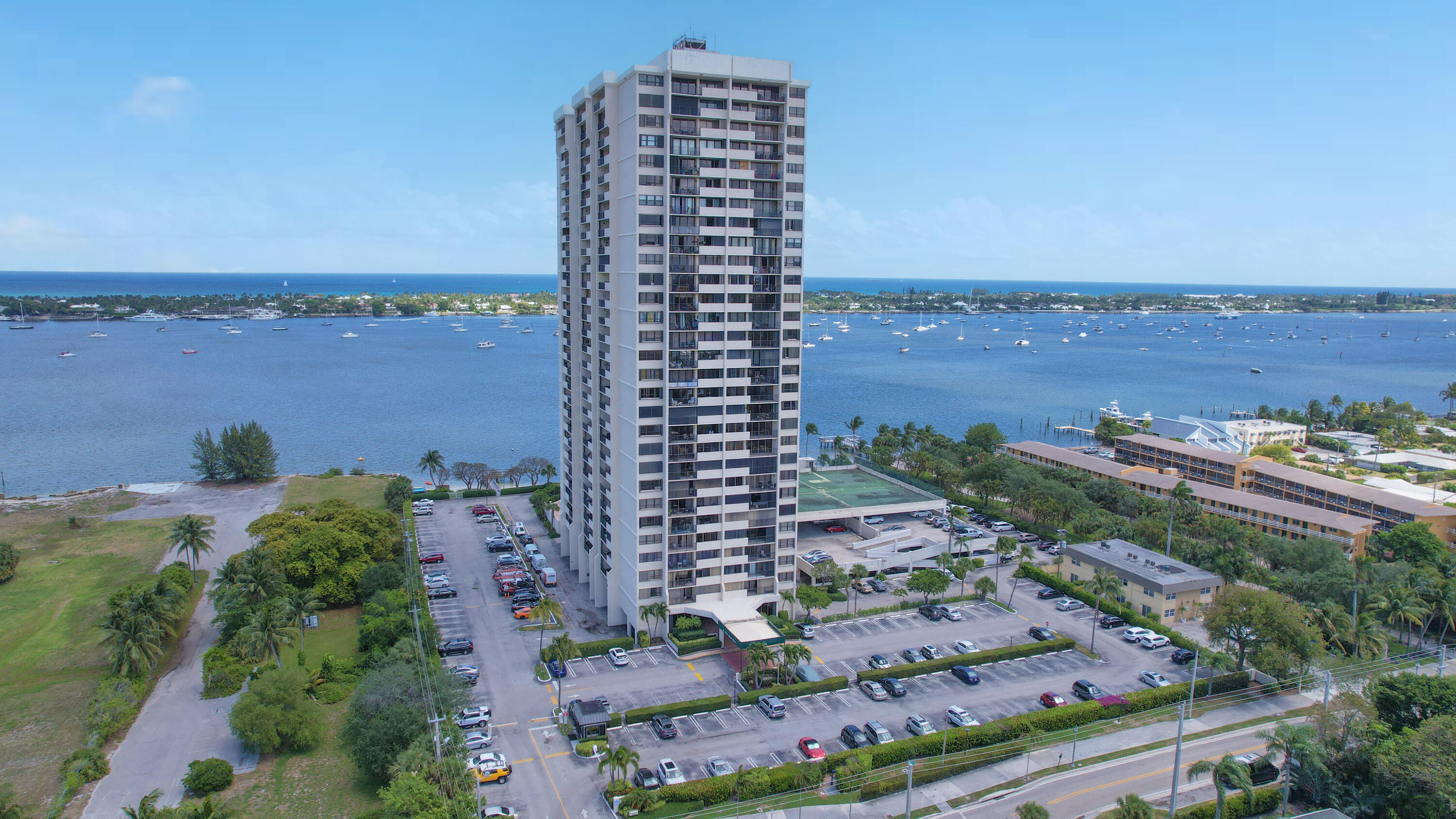 5600 N Flagler Drive 1502, West Palm Beach, FL 33407, West Palm Beach