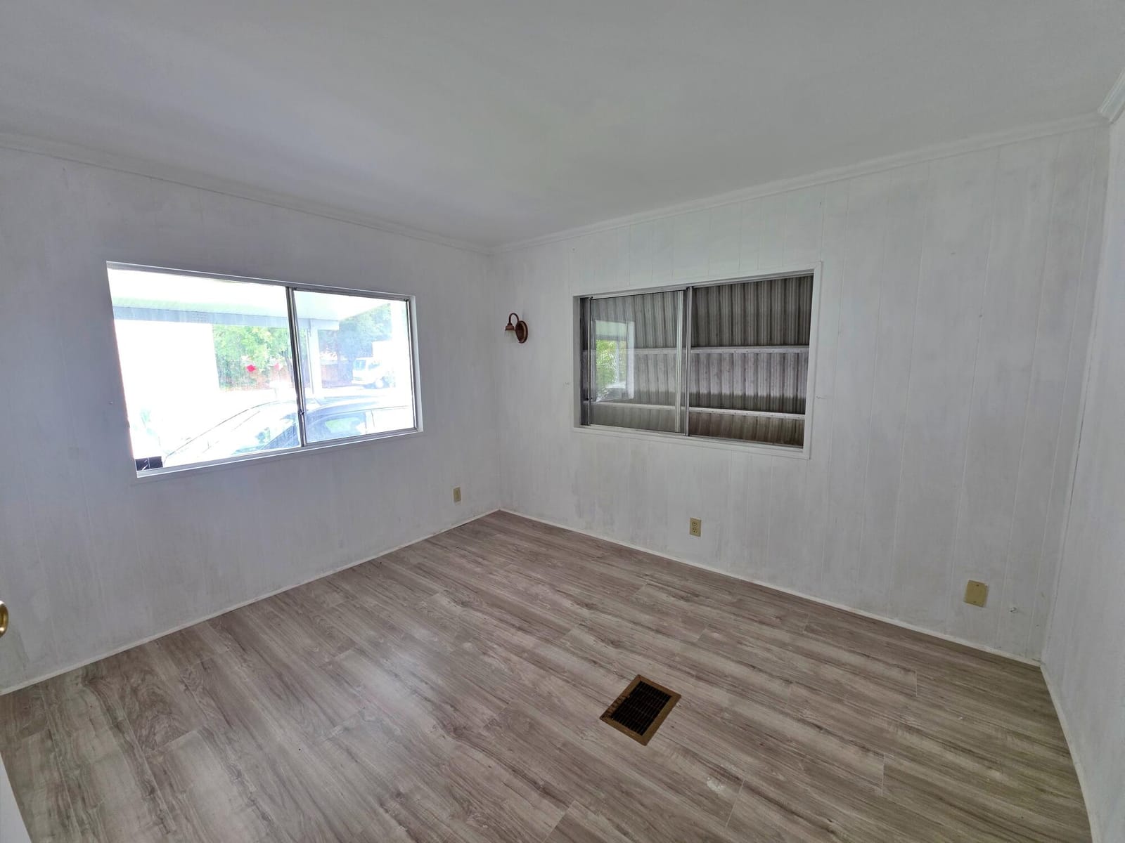 471 NW 135th Way — photo 5