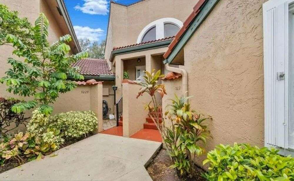 9231 W Sunrise Boulevard, Plantation, FL 33322, Plantation
