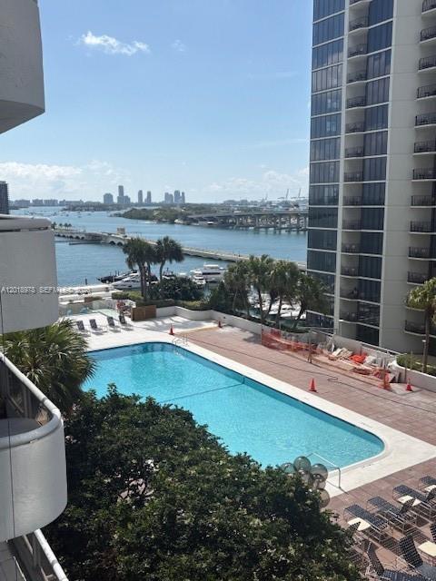 1717 N Bayshore Drive A1542, Miami, FL 33132, Miami