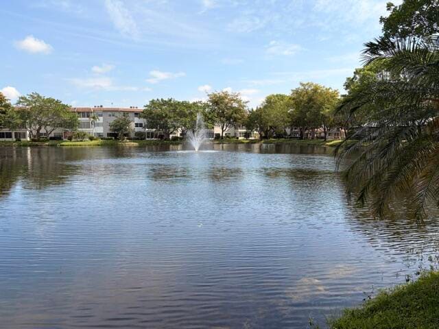 5103 NW 35th Street 401, Lauderdale Lakes, FL 33319