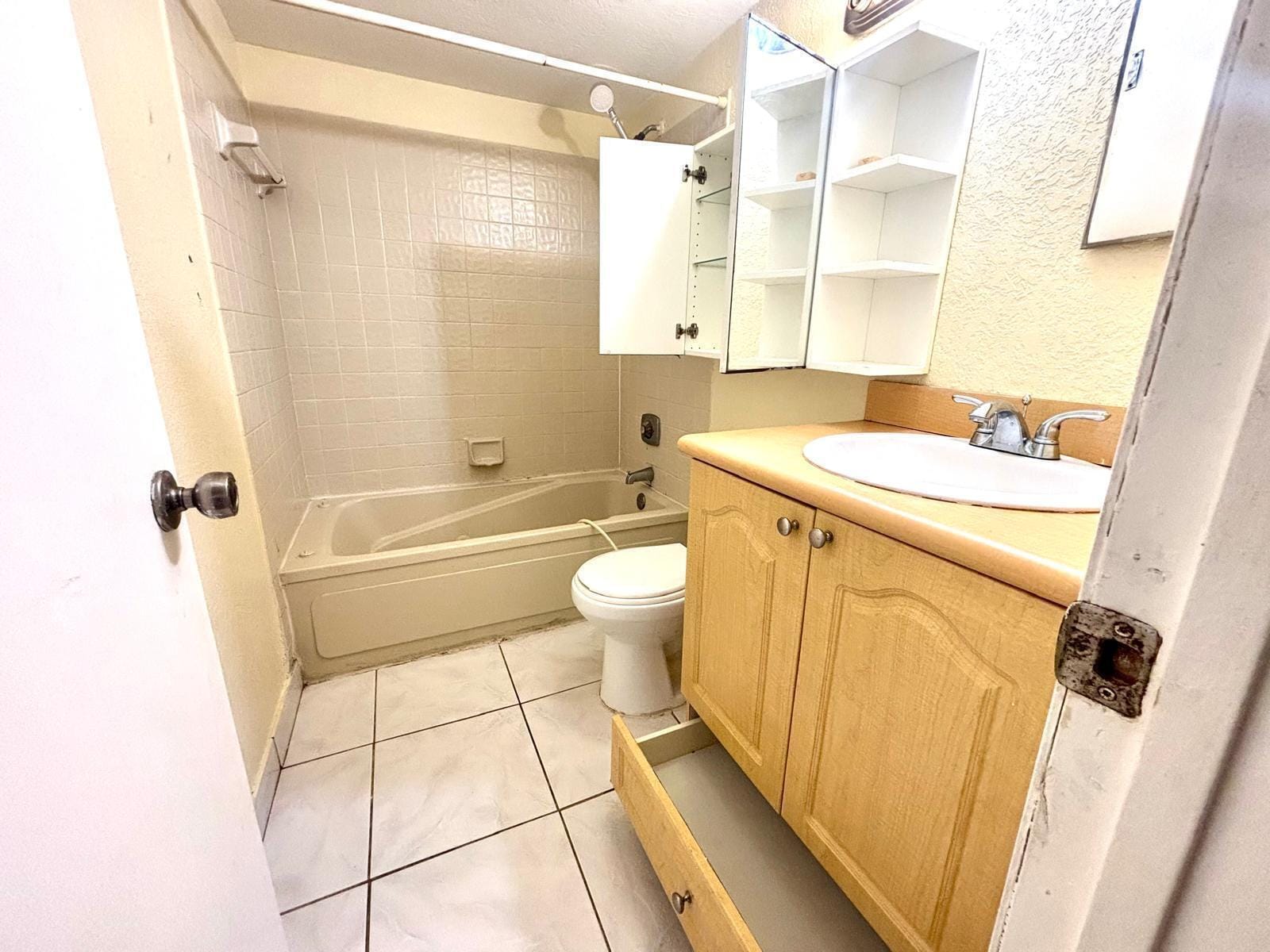 11201 SW 13th Street 103, Pembroke Pines, FL 33025 photo 22