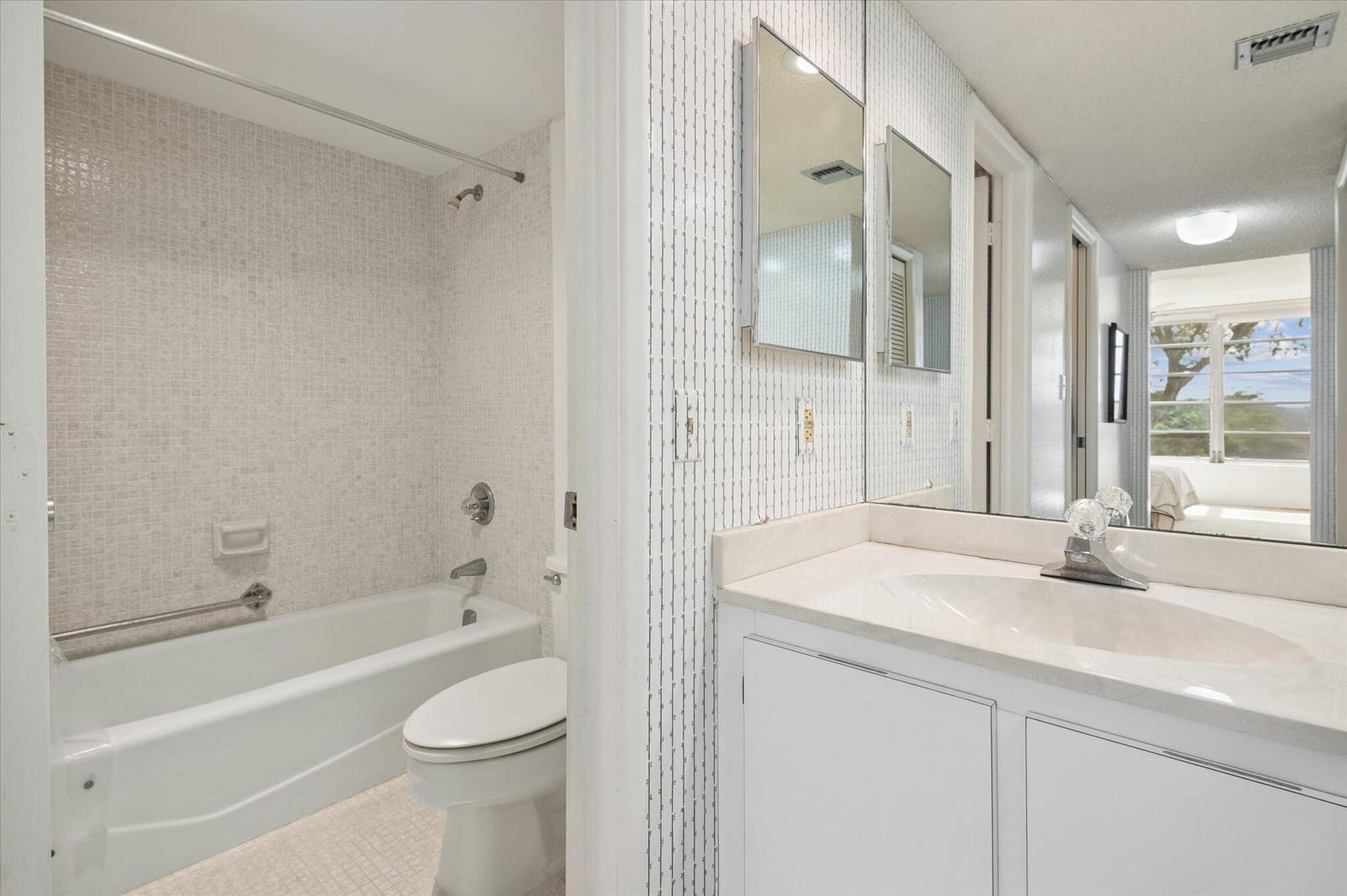 806 Cypress Boulevard 408, Pompano Beach, FL 33069 photo 11