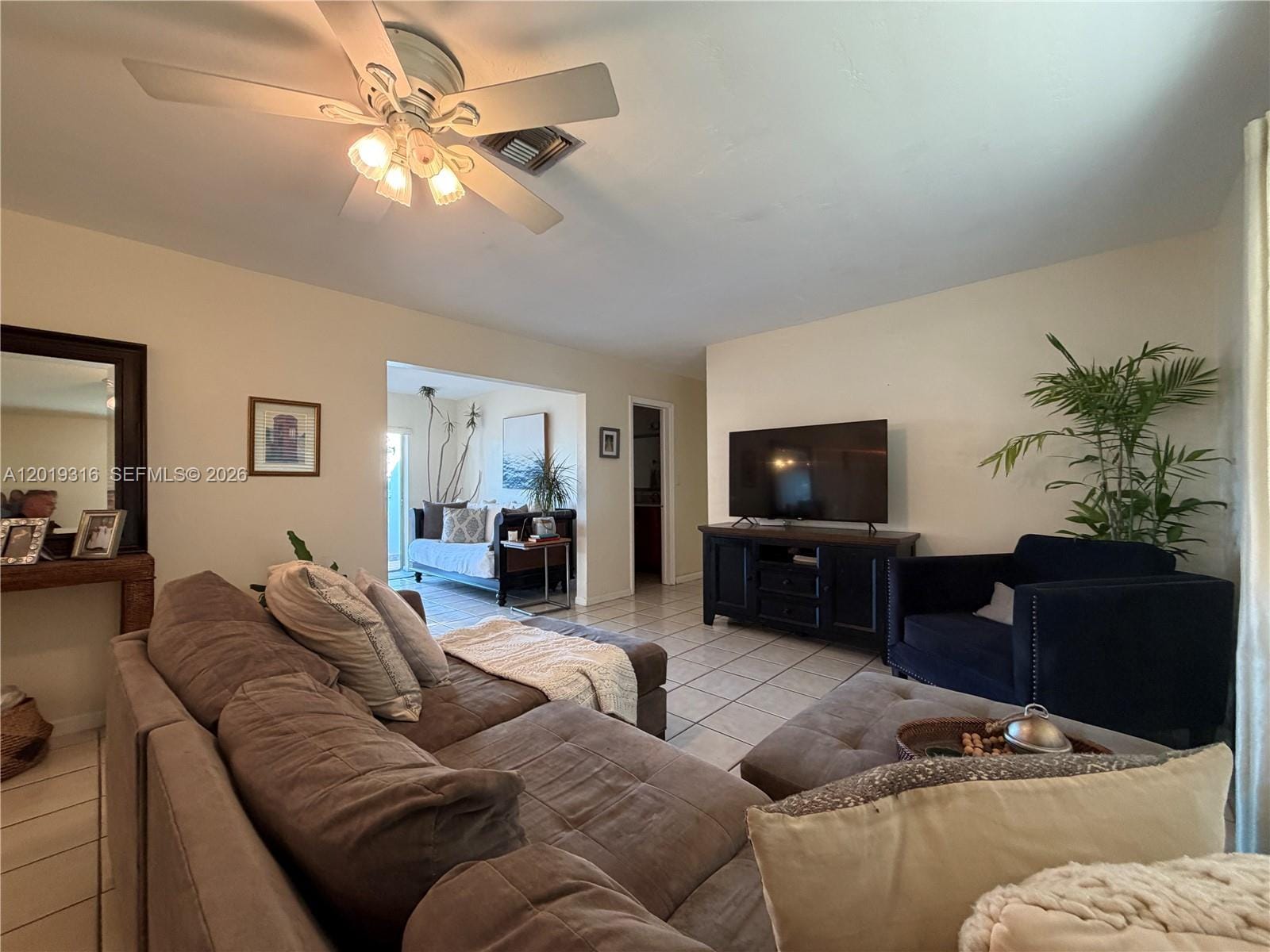 3245 Village Green Drive, Miami, FL 33175 photo 11