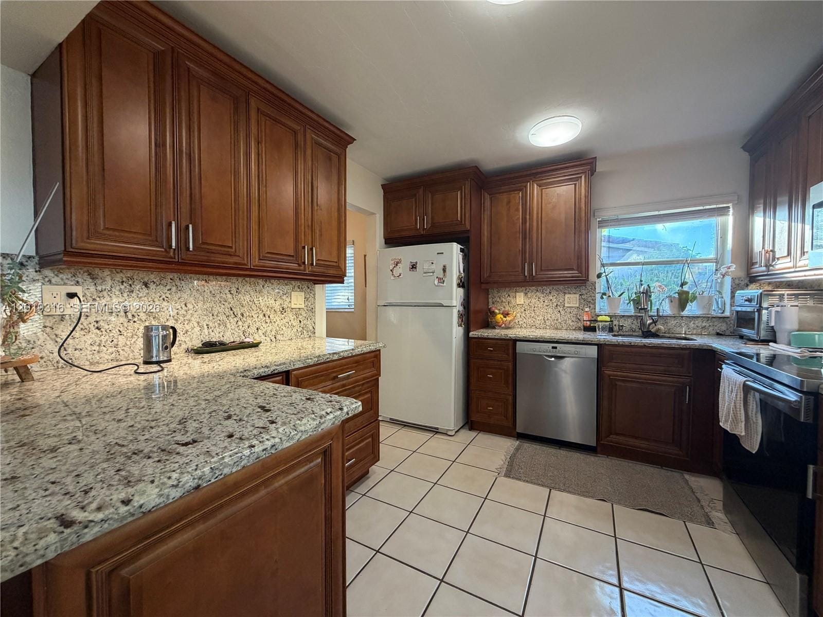 3245 Village Green Drive, Miami, FL 33175 photo 17