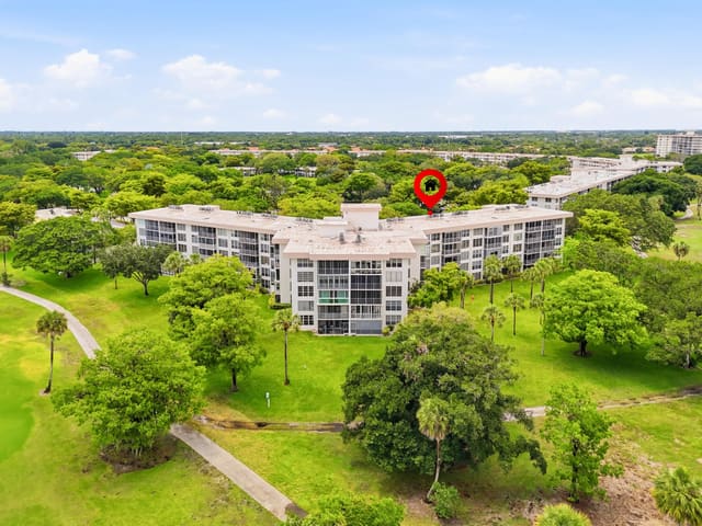 3800 Oaks Clubhouse Drive 410, Palm Aire Country Club, Pompano Beach, FL