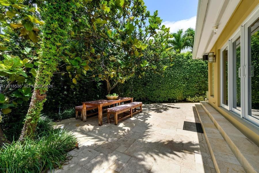 830 E Dilido Drive, Miami Beach, FL 33139 photo 11