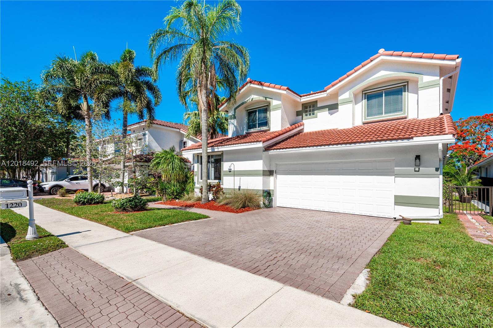 1220 W Bel Aire Drive W, Pembroke Pines, FL 33027, Pembroke Pines