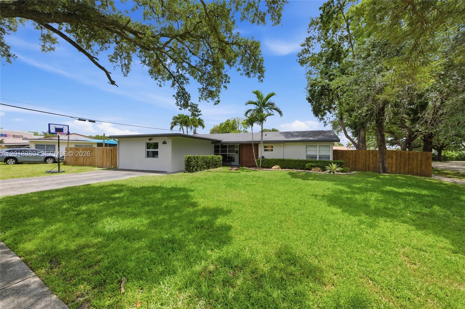 109 S 57th Avenue, Hollywood, FL 33023, Hollywood