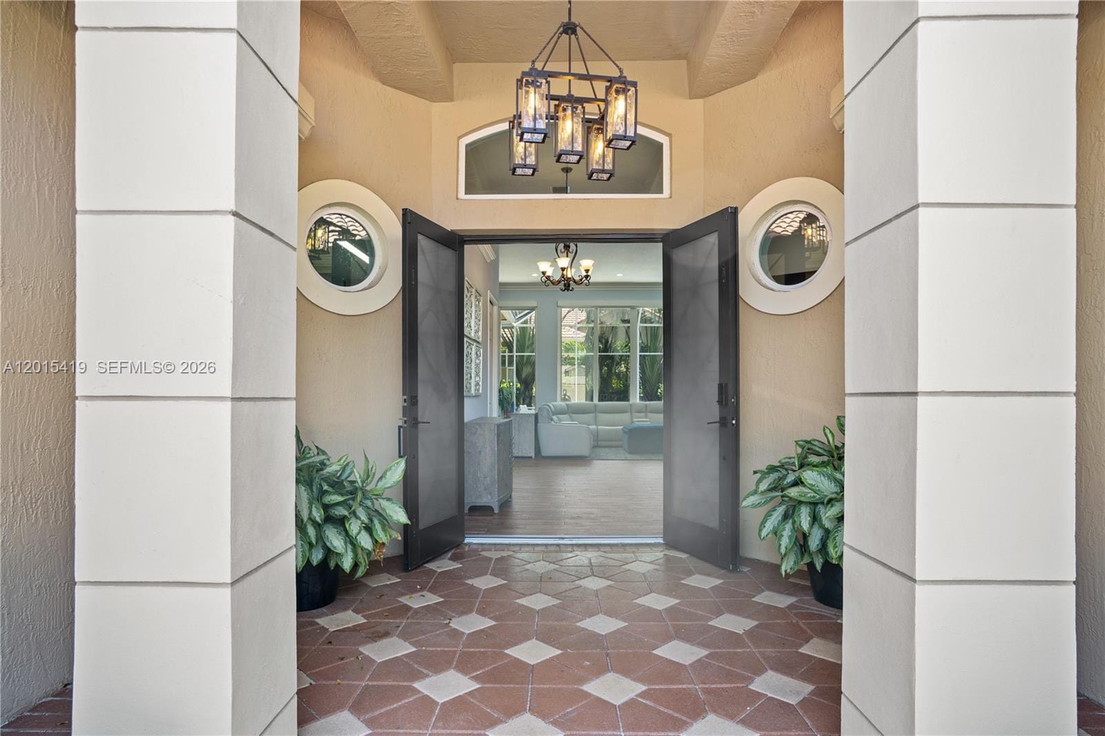 8146 N Savannah Circle, Davie, FL 33328 photo 6