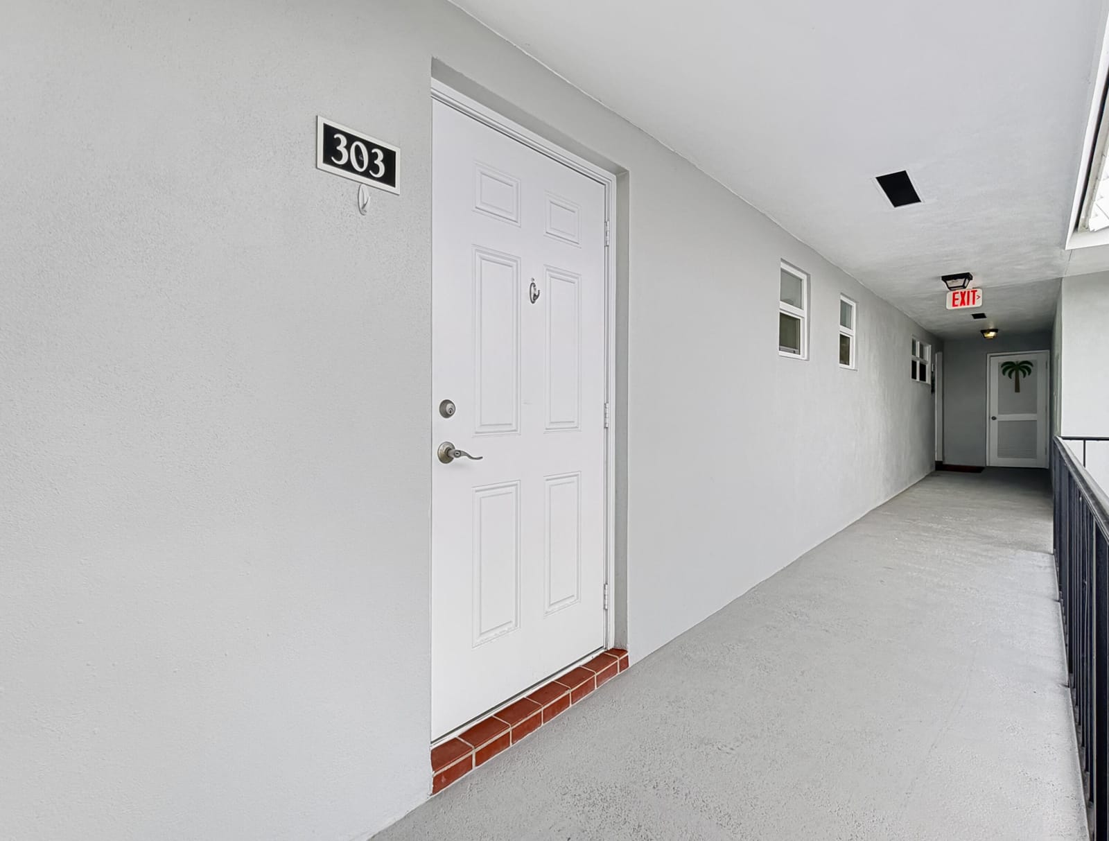 8 Colonial Club Drive 303 — photo 3