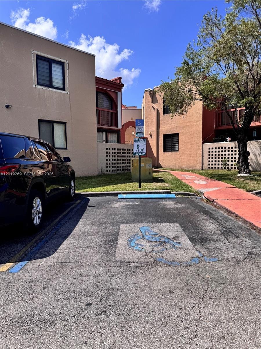 10241 NW 9th St Circle 1075, Miami, FL 33172 photo 2