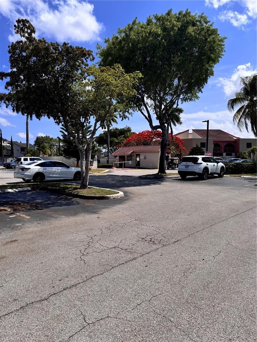 10241 NW 9th St Circle 1075, Miami, FL 33172 photo 3