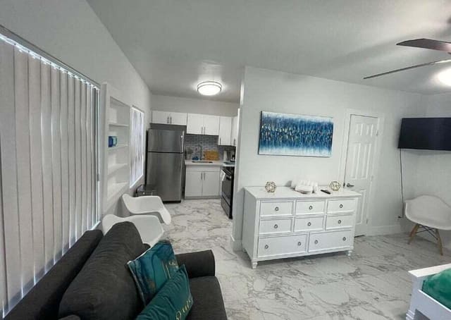 201 S Ocean Boulevard 7, Boca Raton, FL 33432