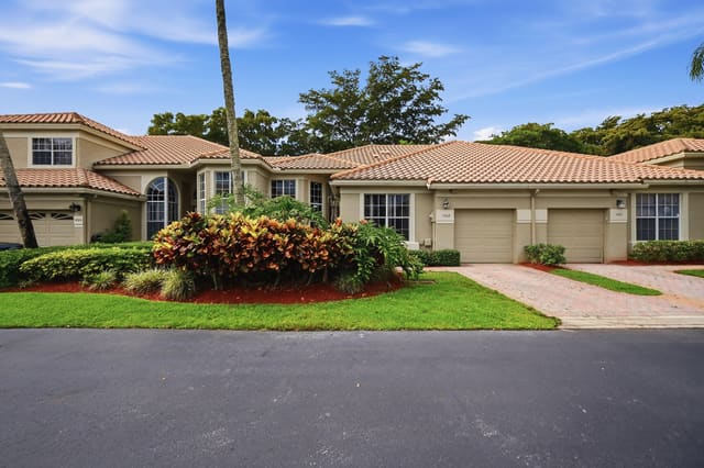 17242 Boca Club Boulevard 102, sold in Fairways At Boca Golf Tennis, Boca Raton, FL