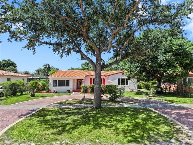 305 NW 111th Street, sold in New Miami Shores Estates, Miami Shores, FL