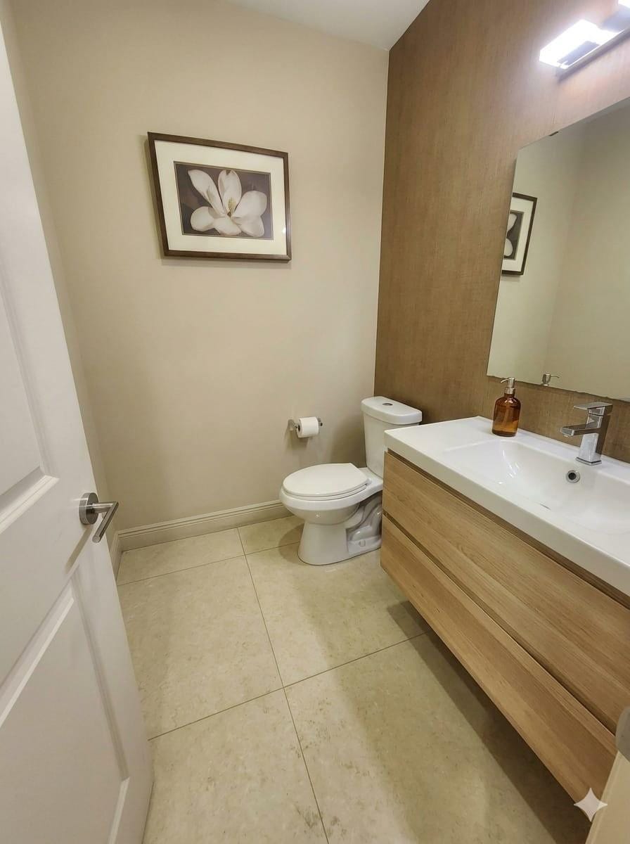 1514 Davie Boulevard — photo 8