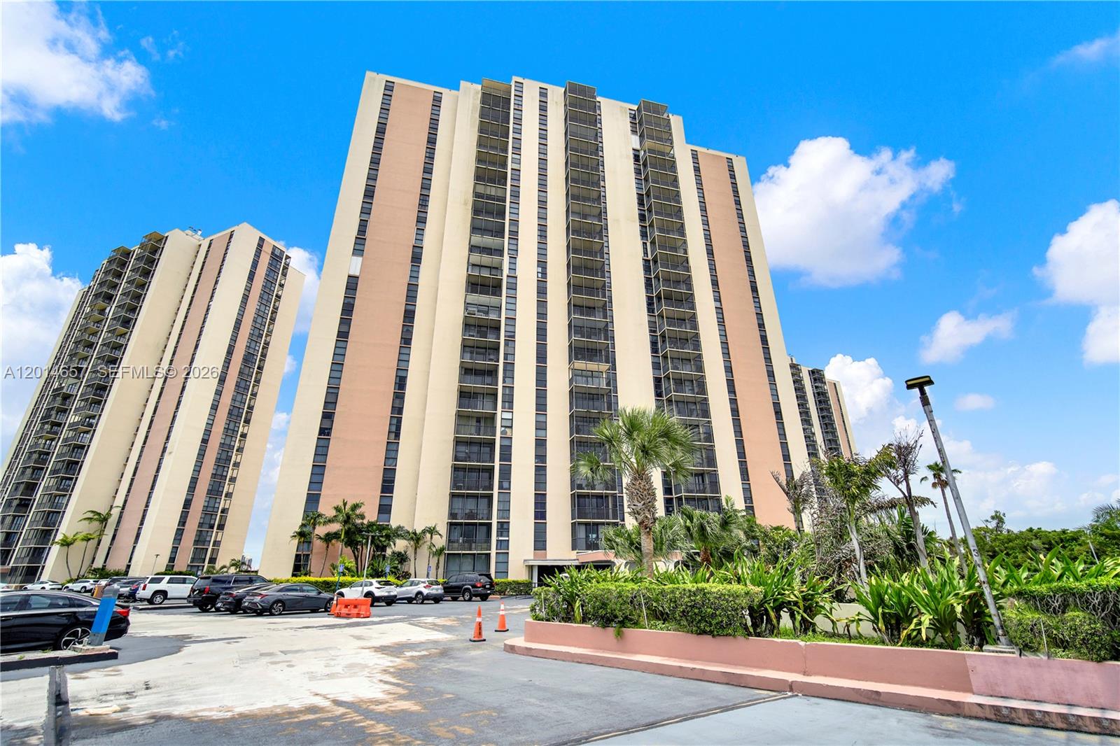 20335 W Country Club Drive 1608, Aventura, FL 33180, Aventura