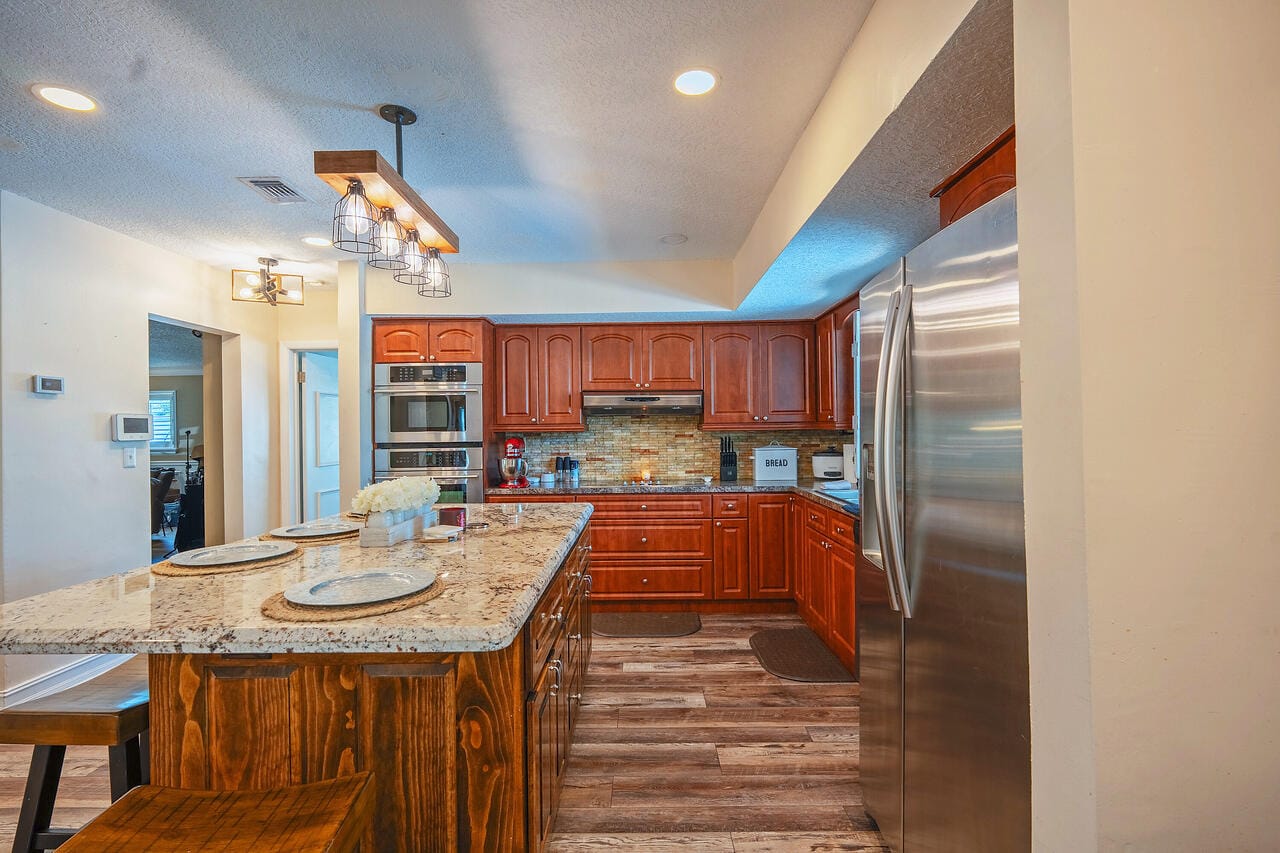 8651 NW 18th Street, Pembroke Pines, FL 33024 photo 2