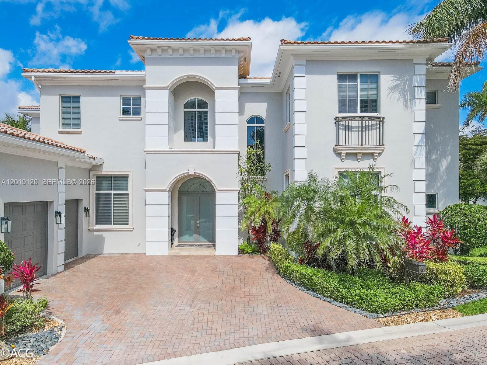 1480 Windjammer Way . — photo 2