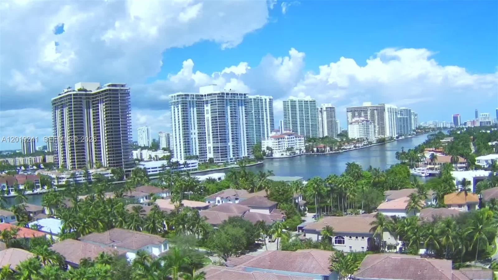 19380 Collins Avenue 418 — photo 5