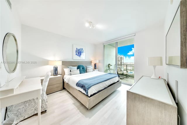 90 SW 3rd Street 3109, Miami, FL 33130