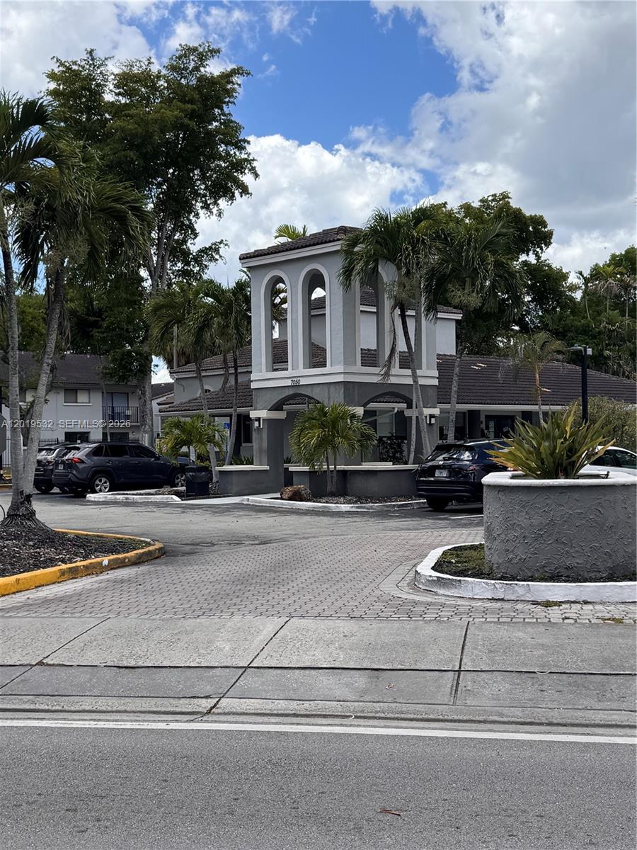 7115 NW 179th Street 207, Hialeah, FL 33015, Hialeah