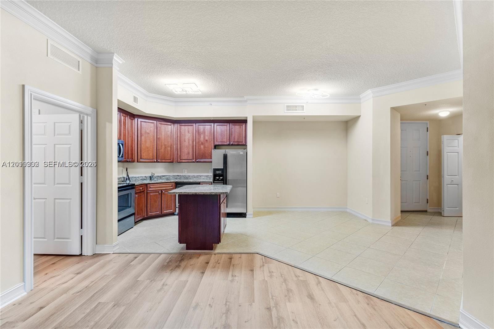 3001 NE 185th Street 219, Aventura, FL 33180 photo 2