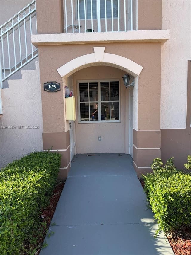 1271 SE 28th Court 105, Venetia Gardens, Homestead, FL