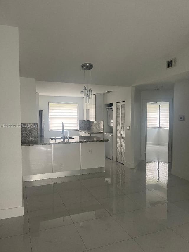10121 W Sunrise Boulevard 301, Plantation, FL 33322