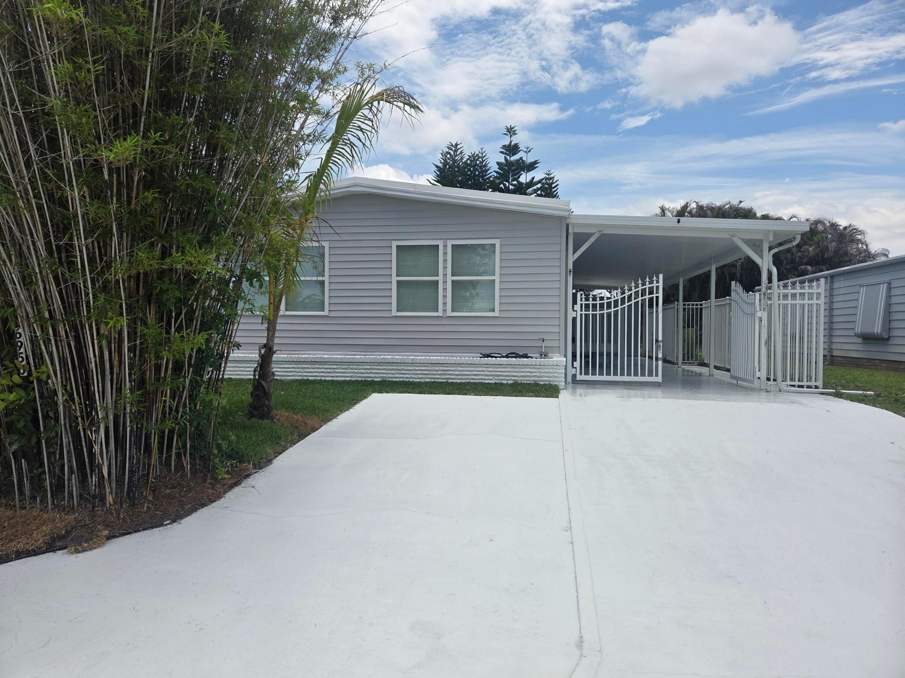 6950 SE Congress Street, Hobe Sound, FL 33455, Hobe Sound