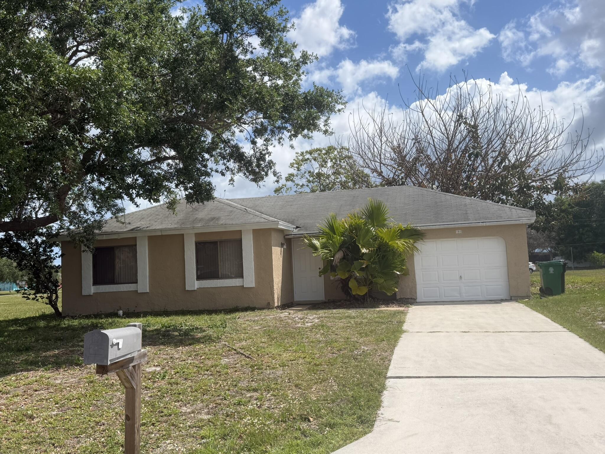 1131 SE Parrish Court, Port St. Lucie, FL 34952, Port St Lucie