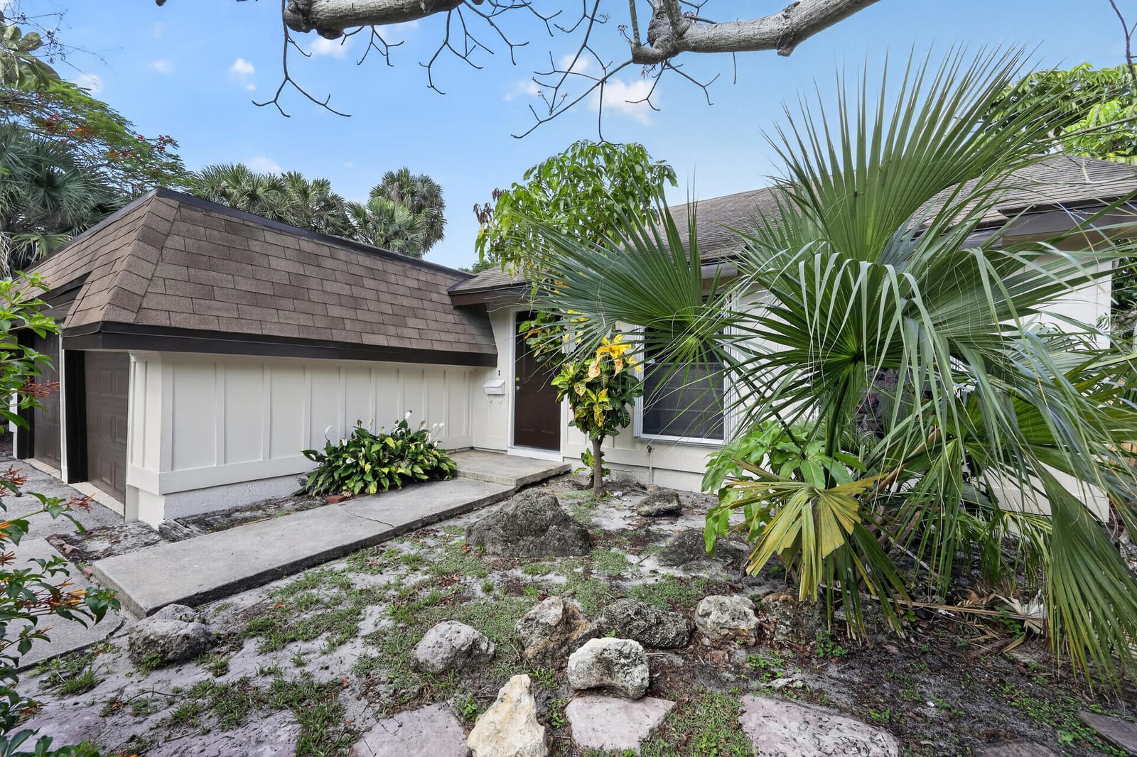748 Place Chateau, Delray Beach, FL 33445 photo 3