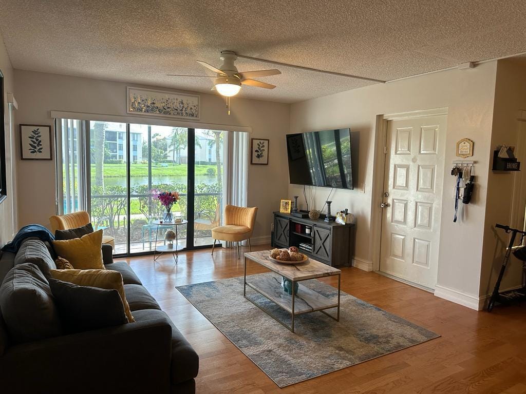 1102 Green Pine Boulevard B1 — photo 2