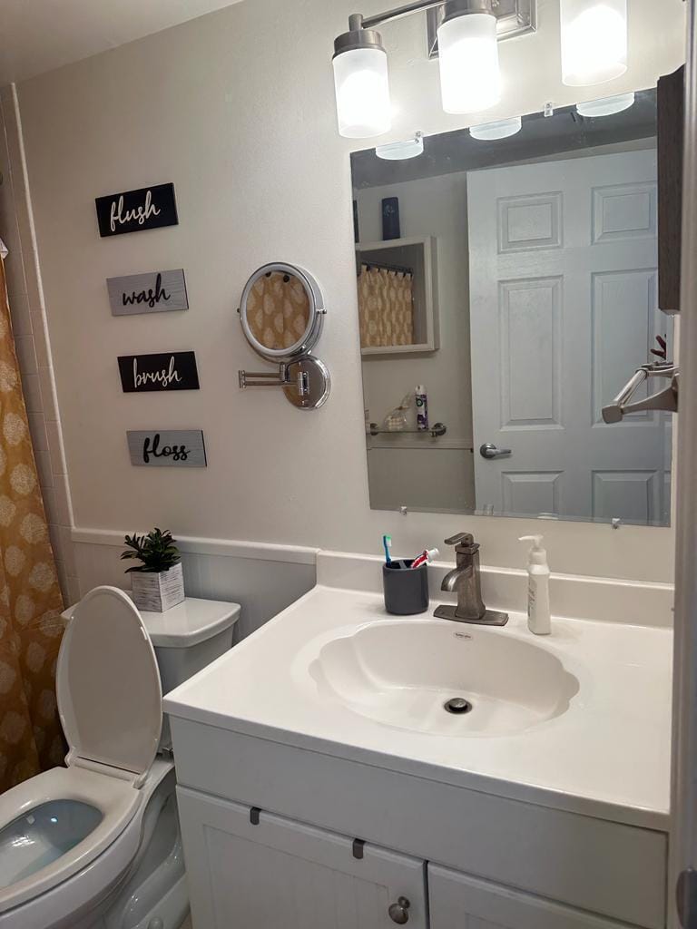 1102 Green Pine Boulevard B1, West Palm Beach, FL 33409 photo 15