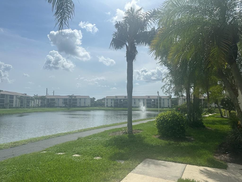 1102 Green Pine Boulevard B1, West Palm Beach, FL 33409 photo 23